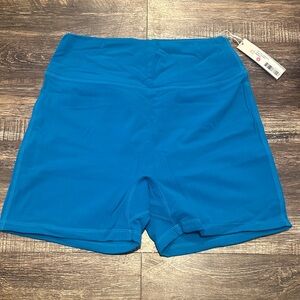 Buffbunny Legacy 4” Women's Shorts in warhead